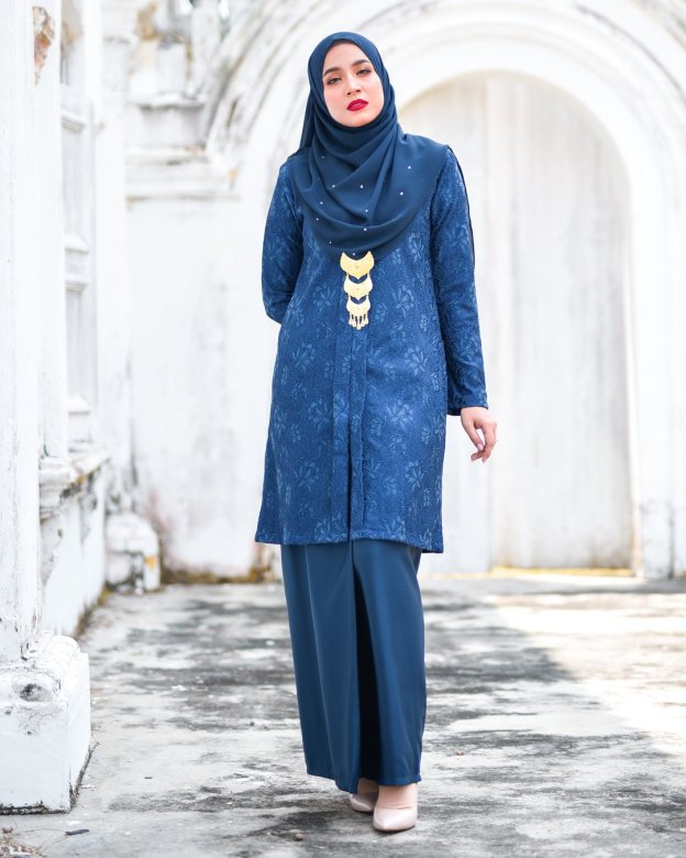 Baju Kebarung Lace Gyra - Blue