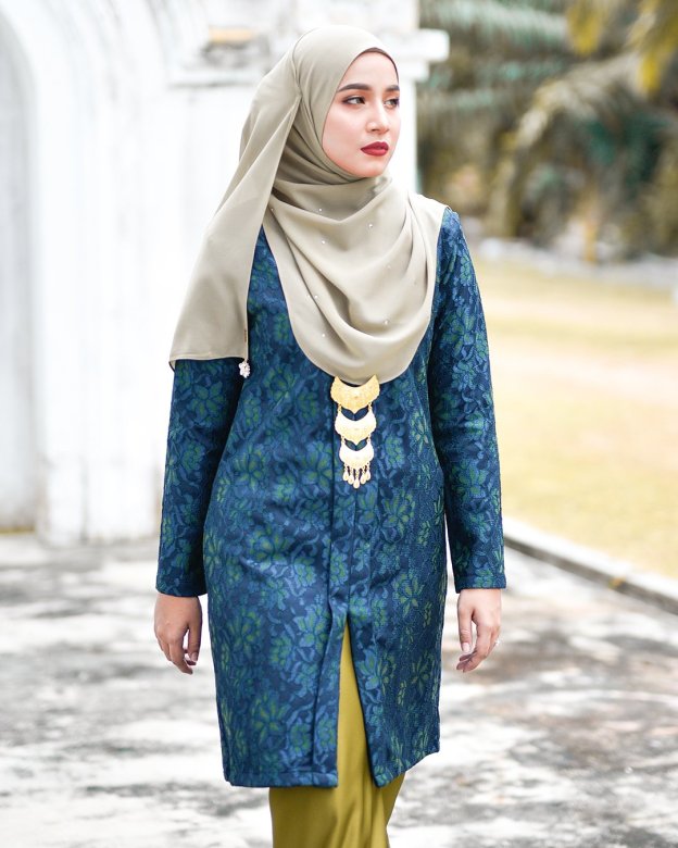 Baju Kebarung Lace Gyra - Green