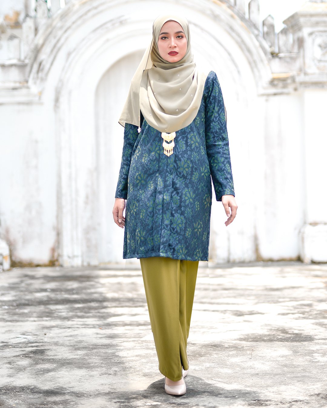 Baju Kebarung Lace Gyra - Green