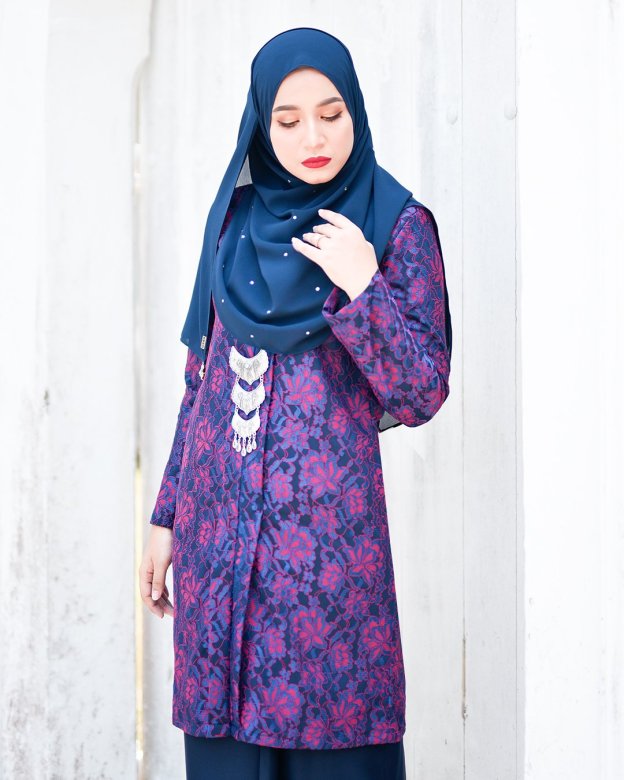 Baju Kebarung Lace Gyra - Red Blue