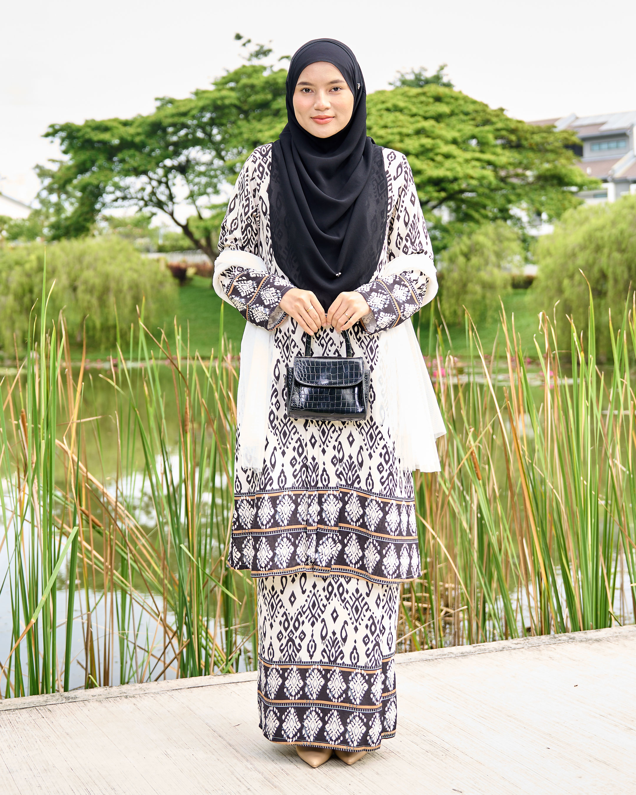 Baju Kebarung Batik Pua Kumbu Marissa