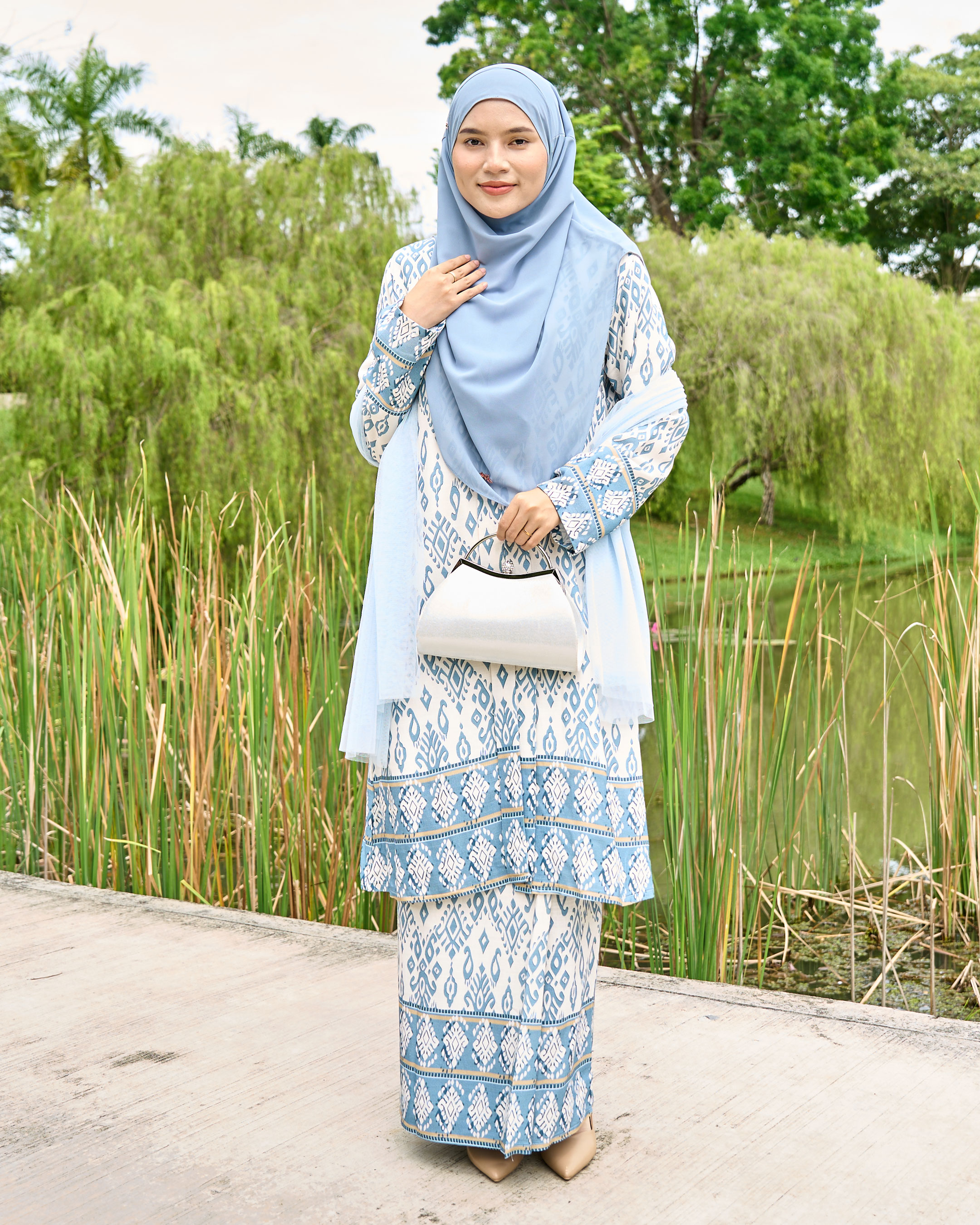 Baju Kebarung Batik Pua Kumbu Marissa