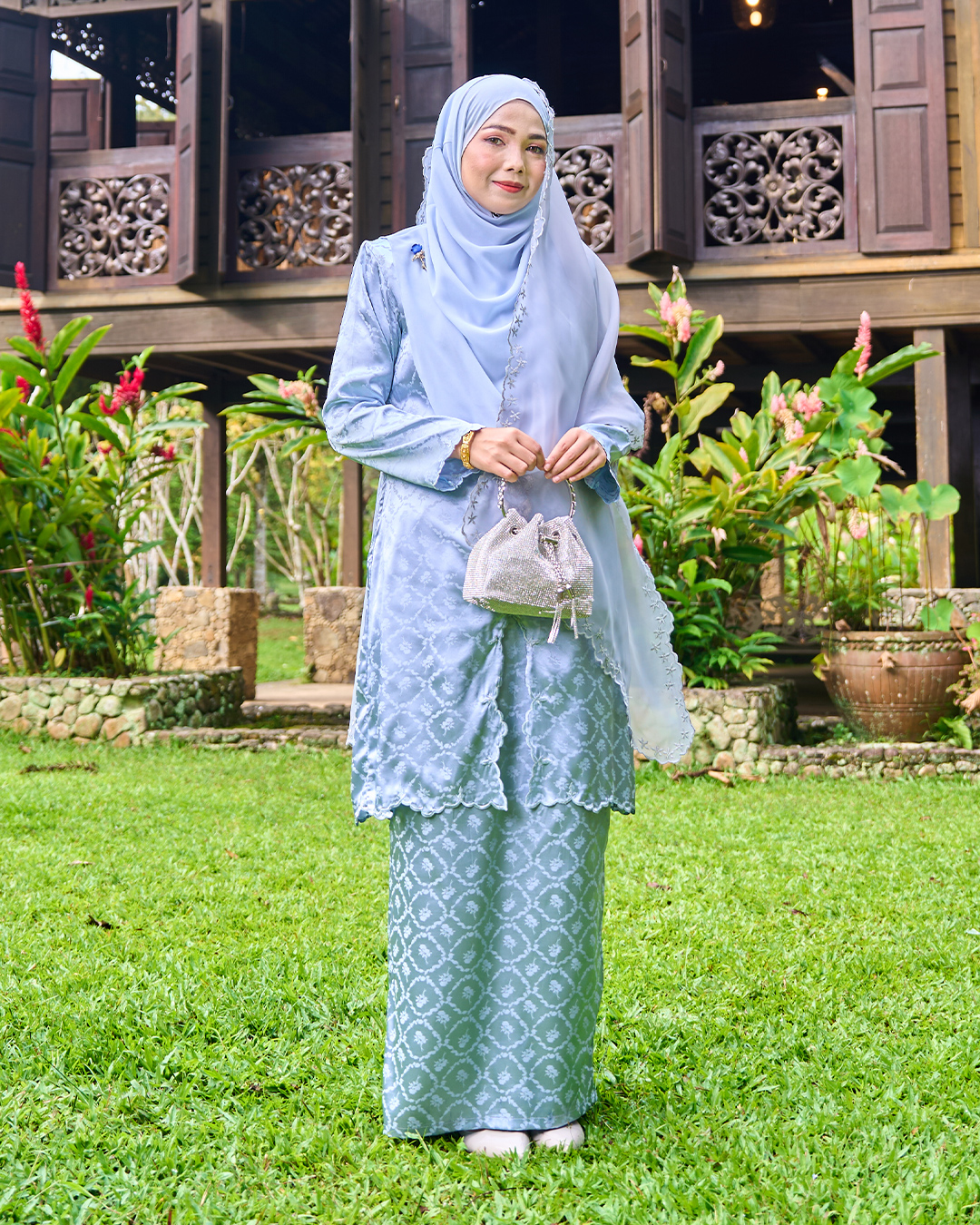 KEBARUNG SULAM JACQUARD SARIMAH