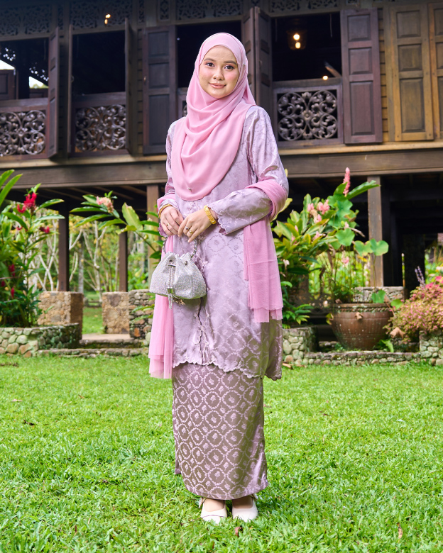 KEBARUNG SULAM JACQUARD SARIMAH
