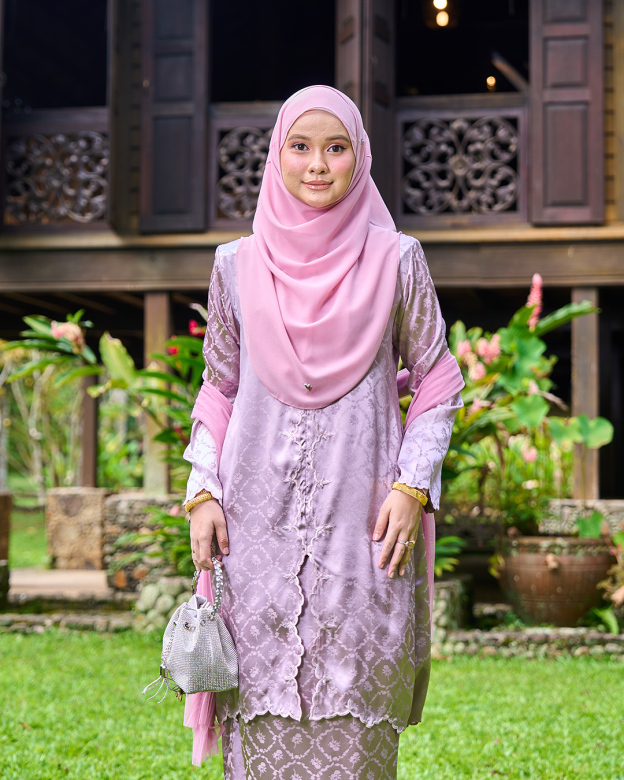 KEBARUNG SULAM JACQUARD SARIMAH