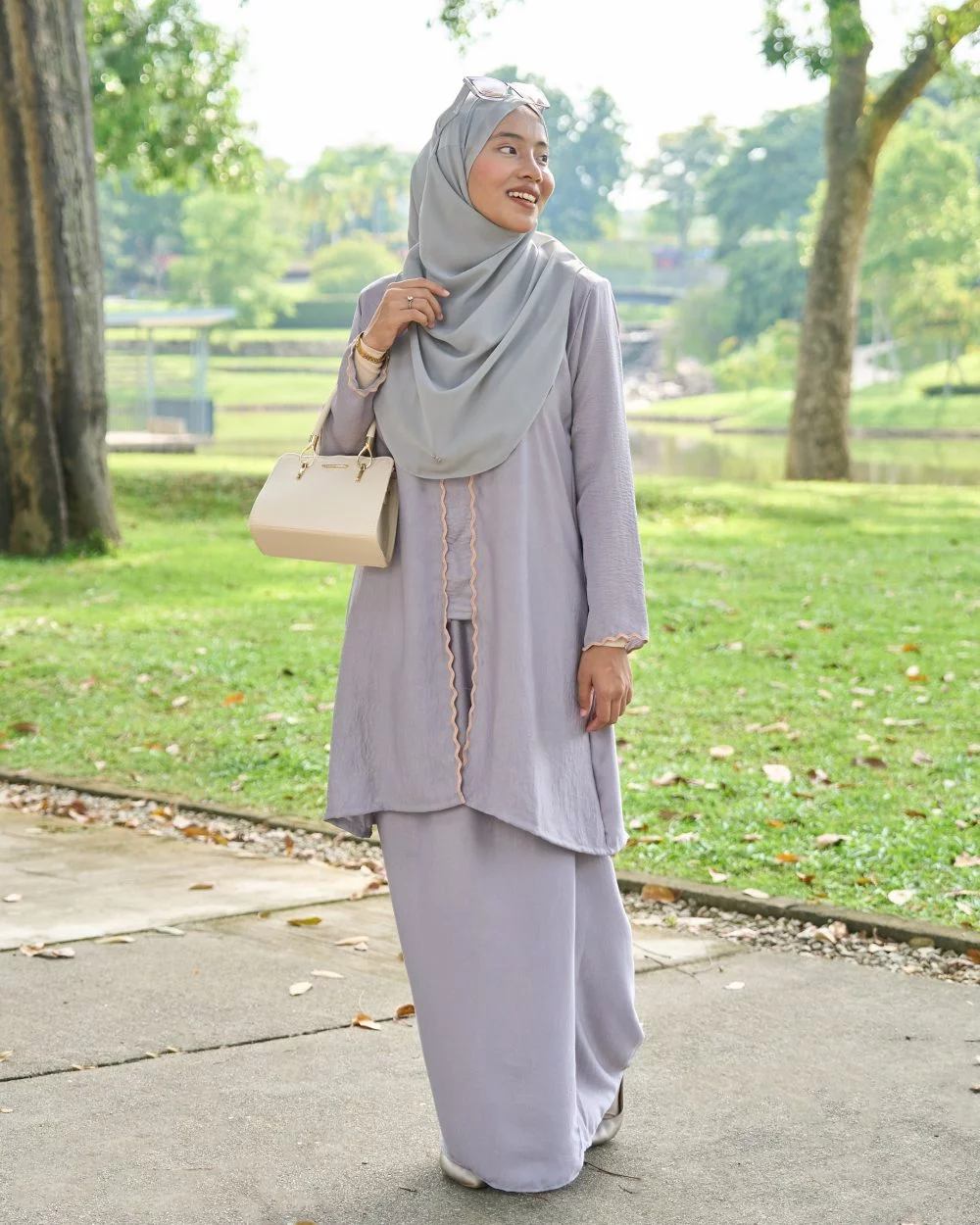 Baju Kebarung Sulam Sharmila