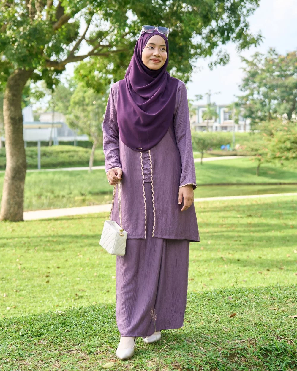 Baju Kebarung Sulam Sharmila
