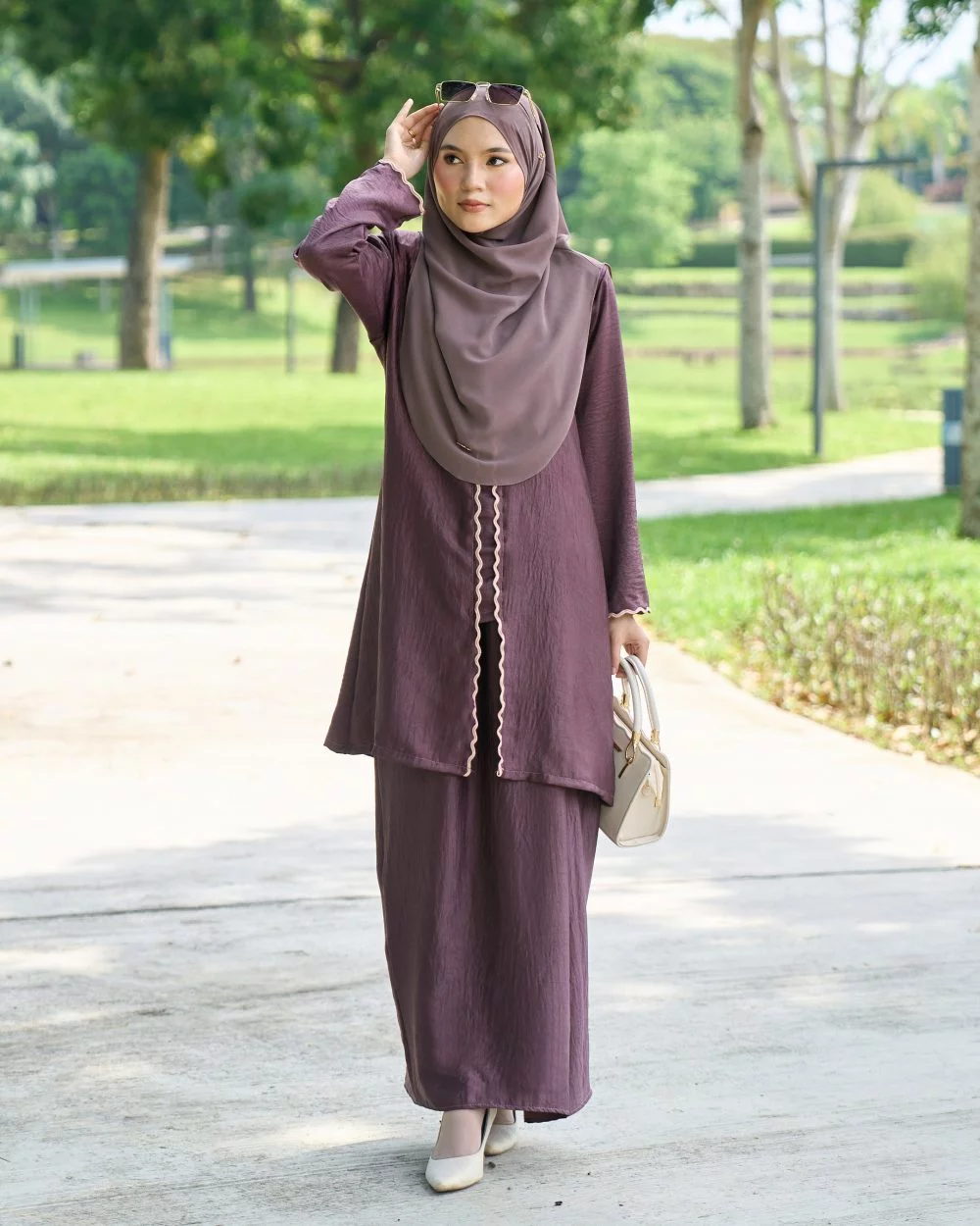 Baju Kebarung Sulam Sharmila