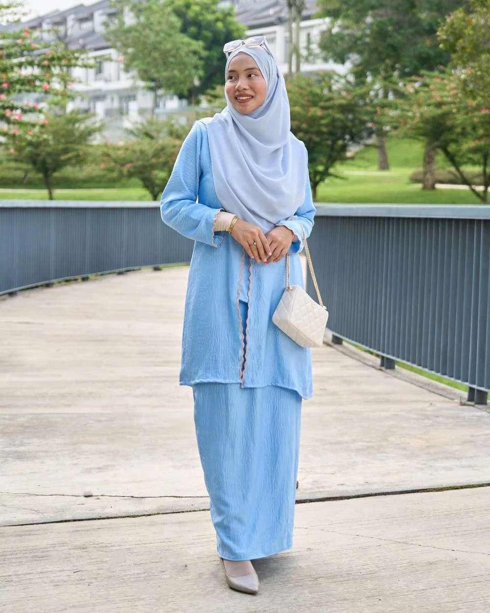 Baju Kebarung Sulam Sharmila