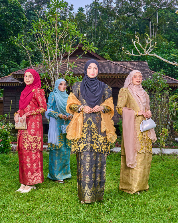Baju Kebarung Sulam Songket Audrina