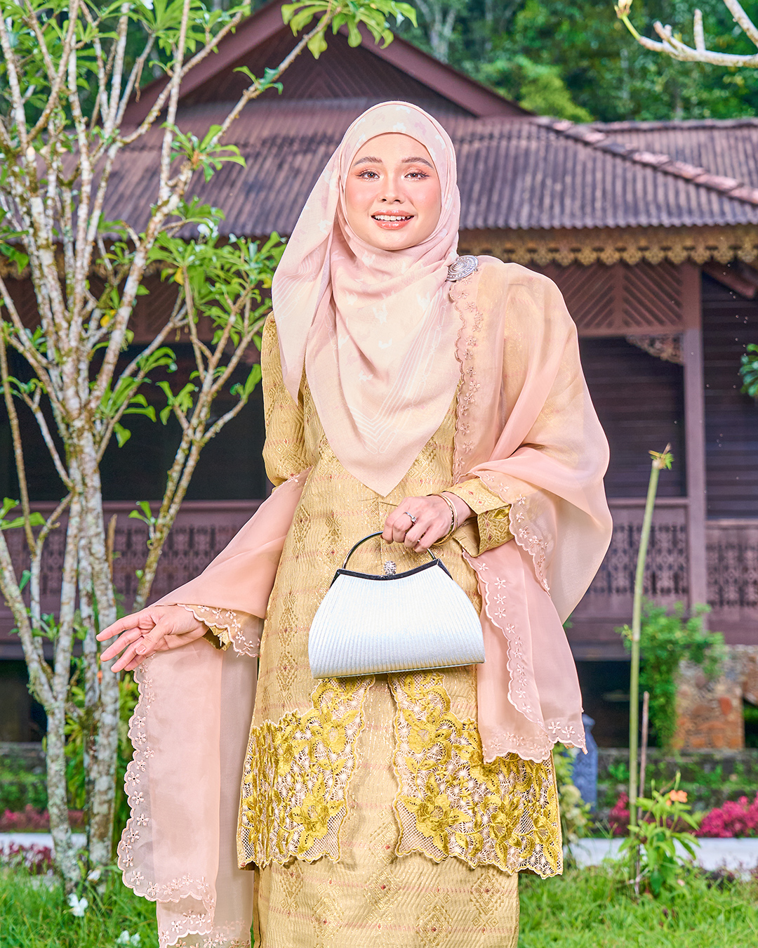Baju Kebarung Sulam Songket Audrina