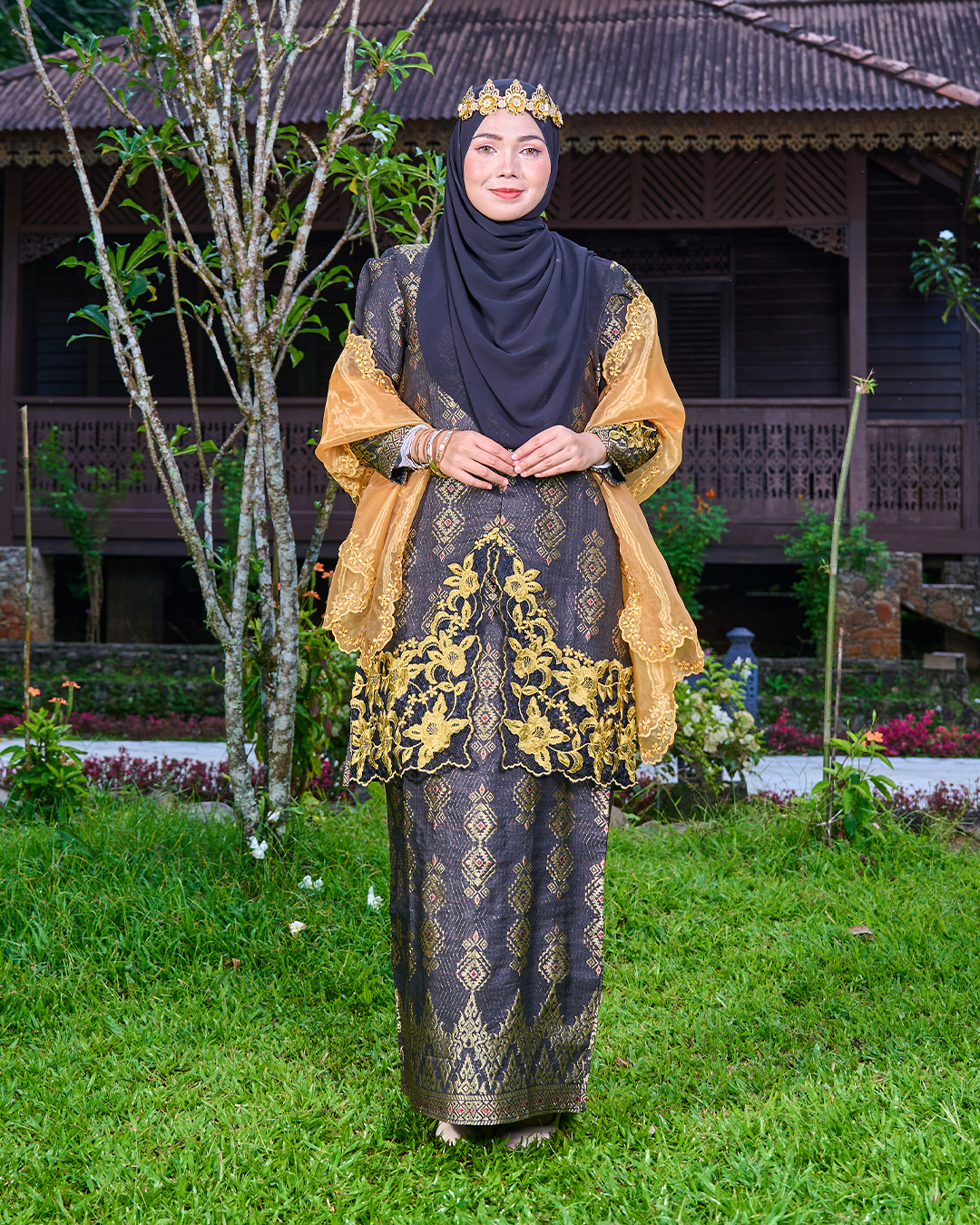 Baju Kebarung Sulam Songket Audrina