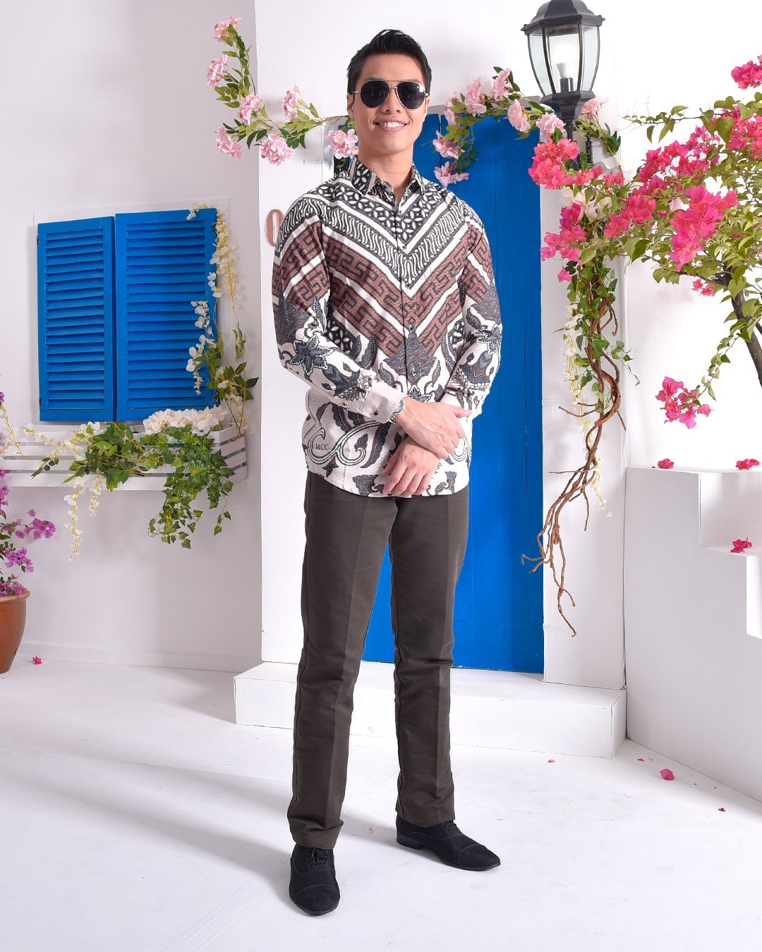 Baju Kemeja Batik Long Sleeves Adlan - Milk Froth