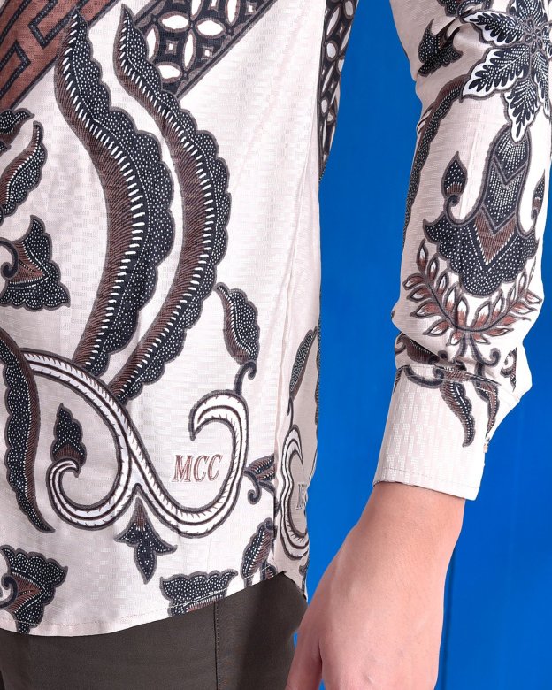 Baju Kemeja Batik Long Sleeves Adlan - Milk Froth