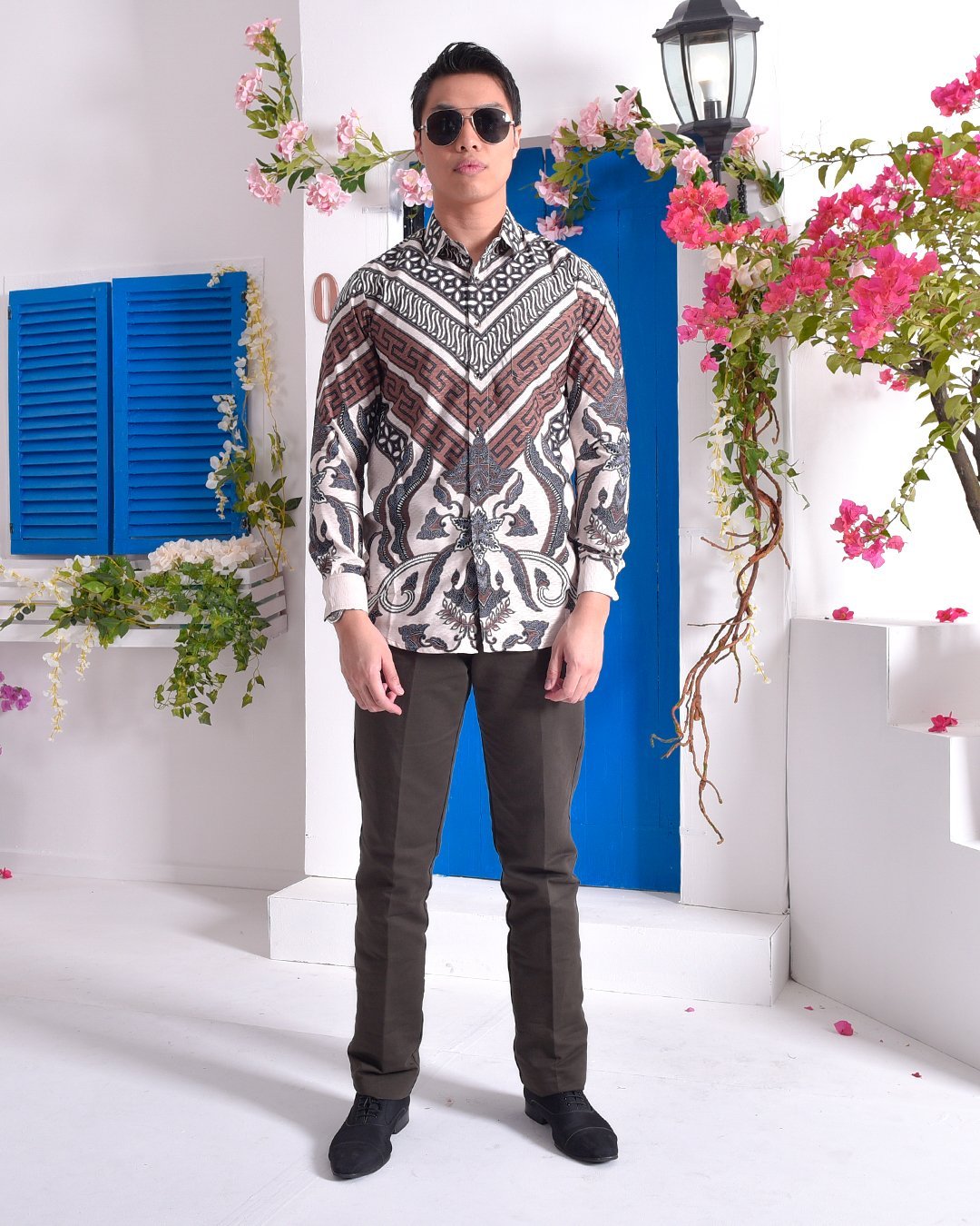 Baju Kemeja Batik Long Sleeves Adlan - Milk Froth