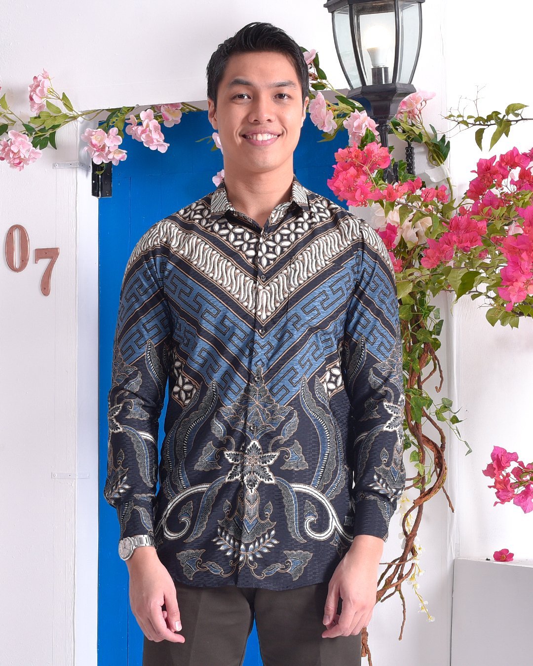 Baju Kemeja Batik Long Sleeves Adlan - Navy Blue