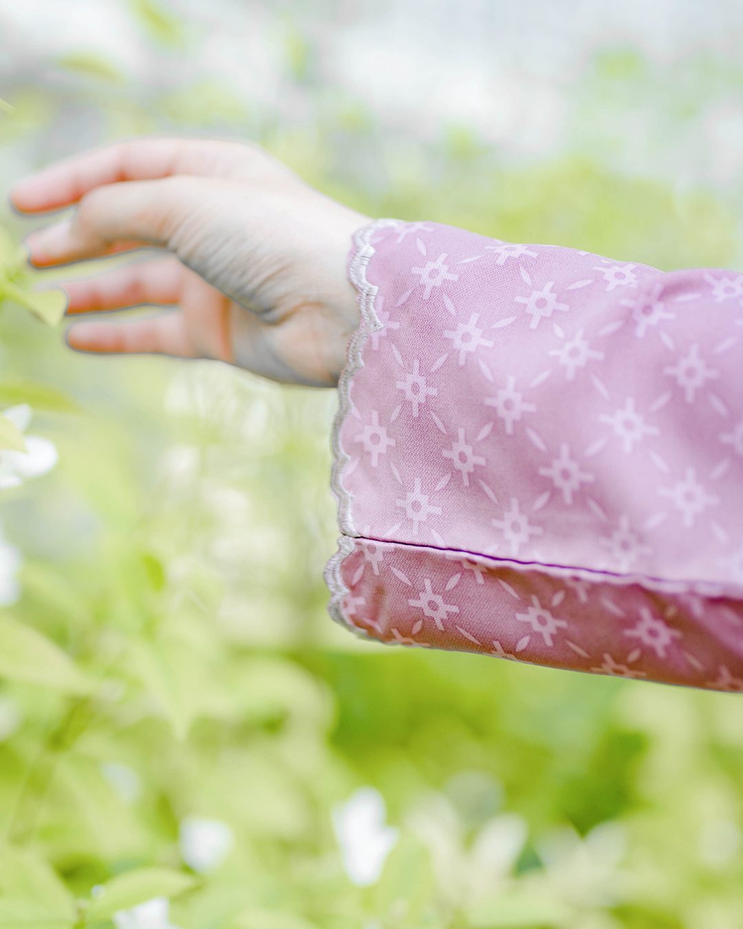 Baju Kurung Kedah Embroidery Ruwaidah - Mauve Purple