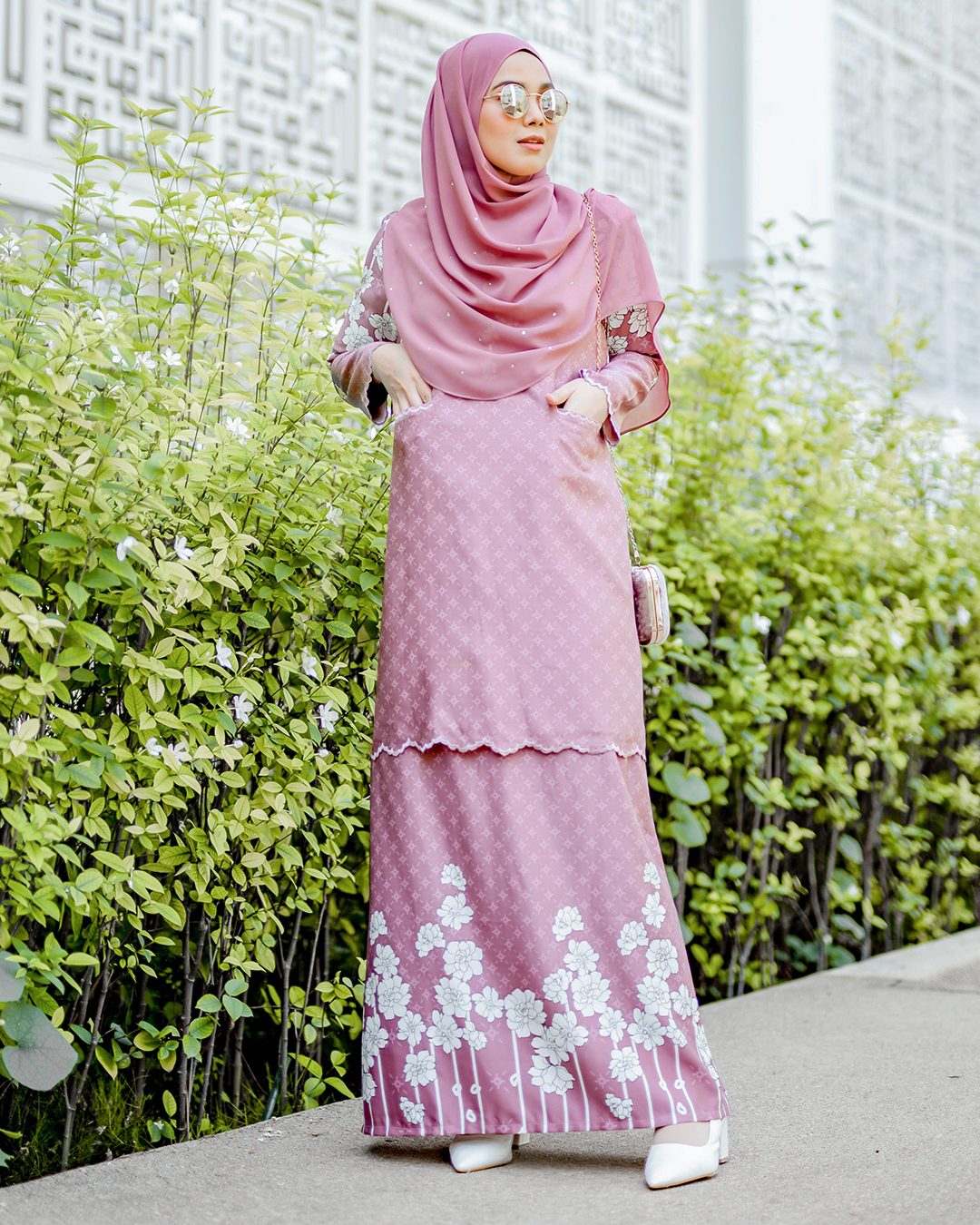 Baju Kurung Kedah Embroidery Ruwaidah - Mauve Purple