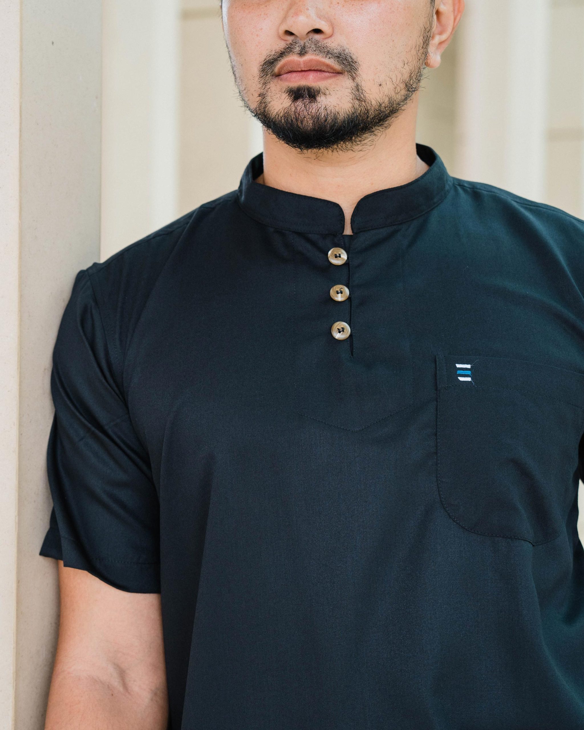 Kurta Eeman Hombre x MCC Lifestyle - Matte Black