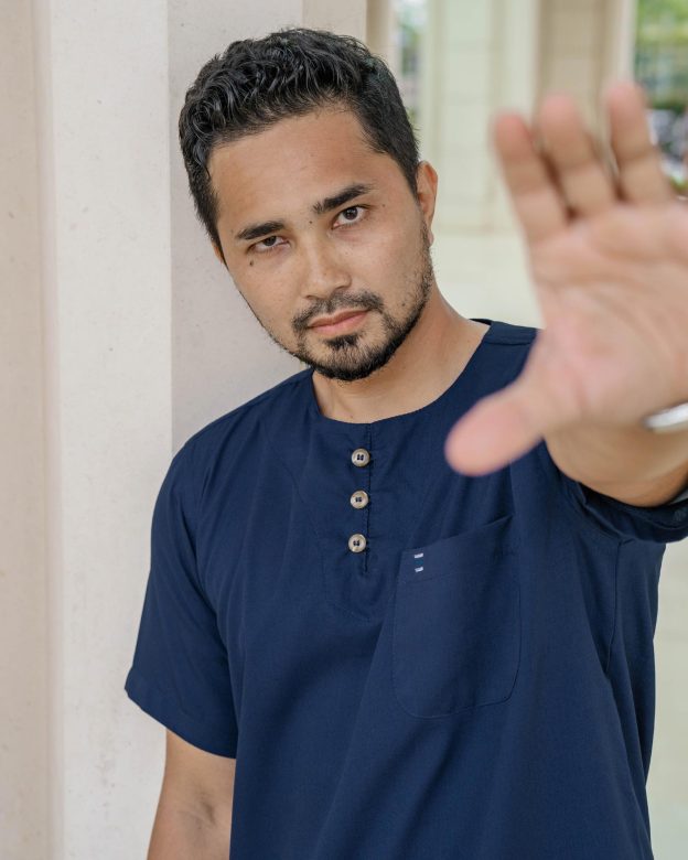 Kurta Saufi Hombre x MCC Lifestyle - Navy Blue
