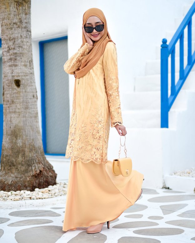 Baju Kurung Lace Abeela - Ferrero Gold