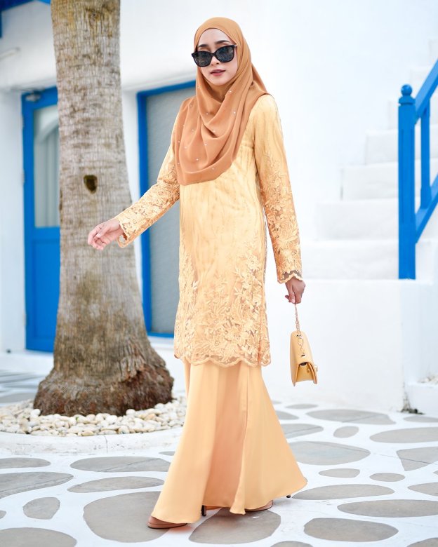 Baju Kurung Lace Abeela - Ferrero Gold