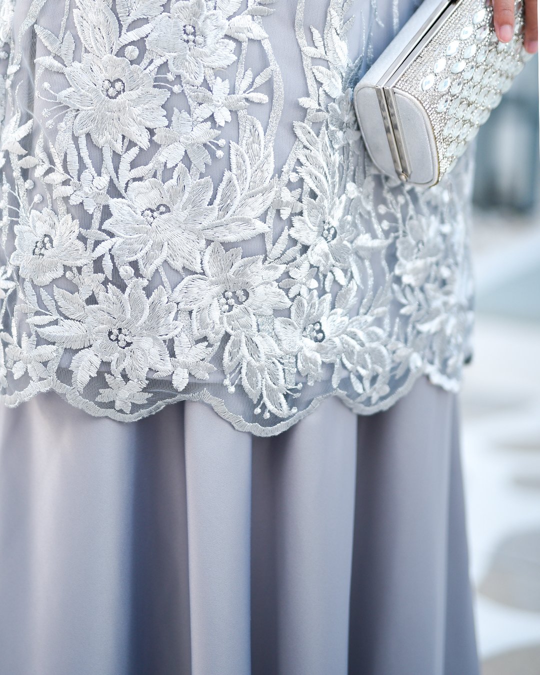 Baju Kurung Lace Abeela - Silver Cloud