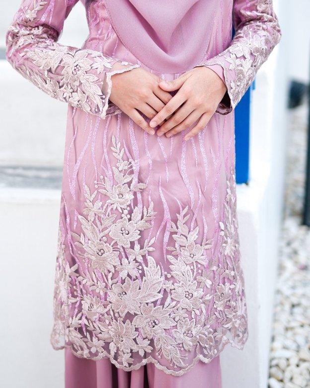 Baju Kurung Lace Abeela - Quartz Pink