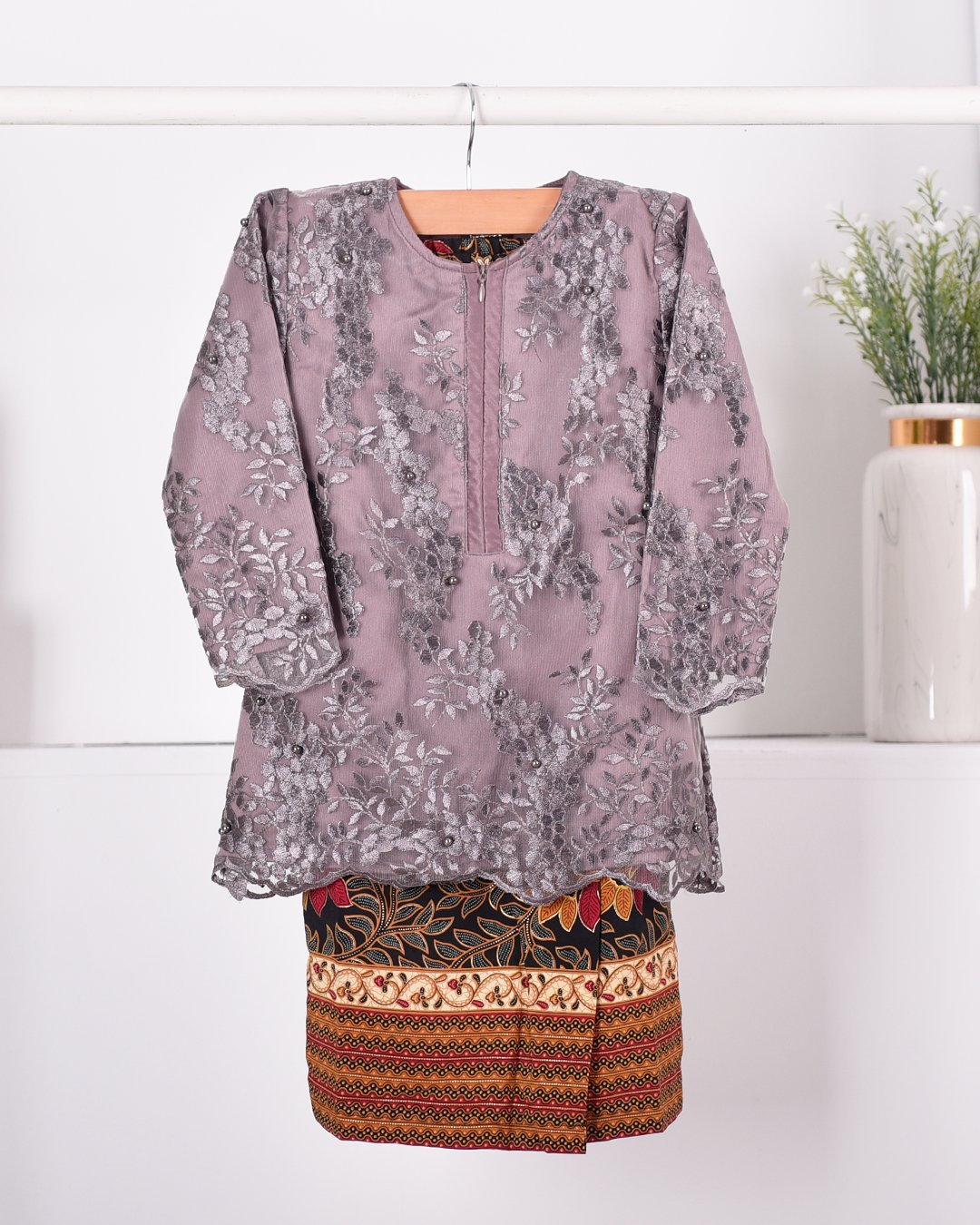 Baju Kurung Batik Lace Pearl Aeda Kids - Pigeon Grey