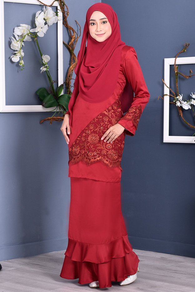 Baju Kurung Lace Allaire - Scarlet Red