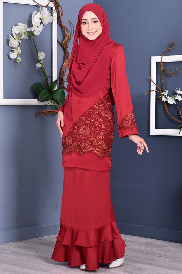 Baju Kurung Lace Allaire - Scarlet Red