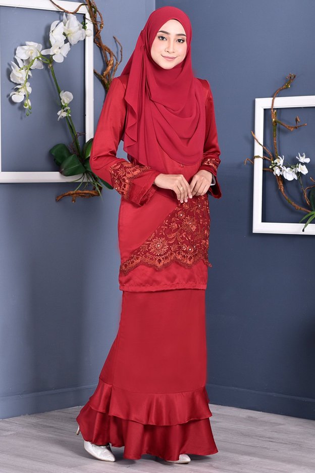 Baju Kurung Lace Allaire - Scarlet Red
