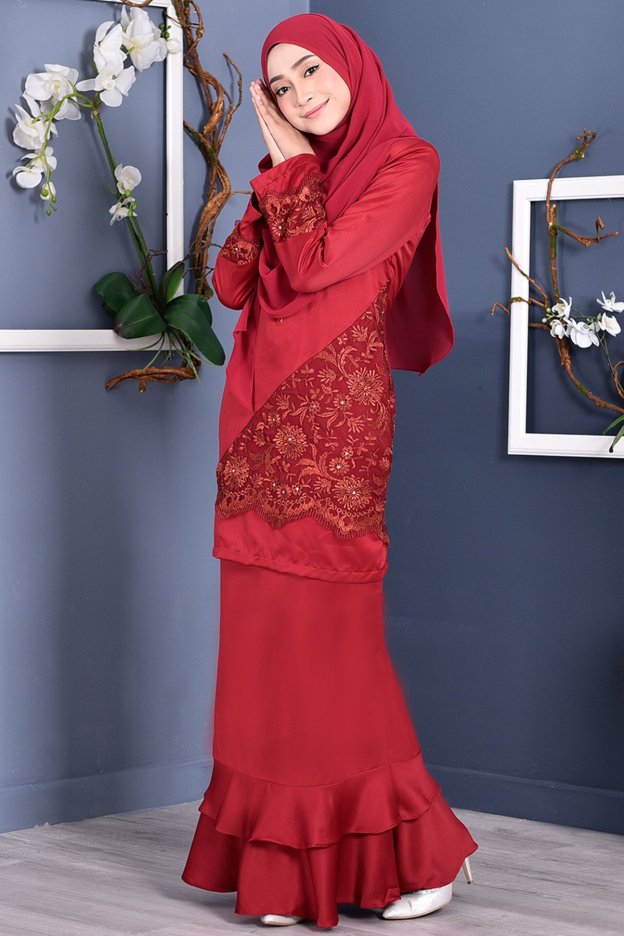 Baju Kurung Lace Allaire - Scarlet Red