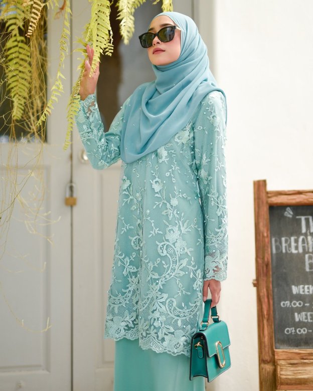 Baju Kurung Lace Amara - Aqua Green
