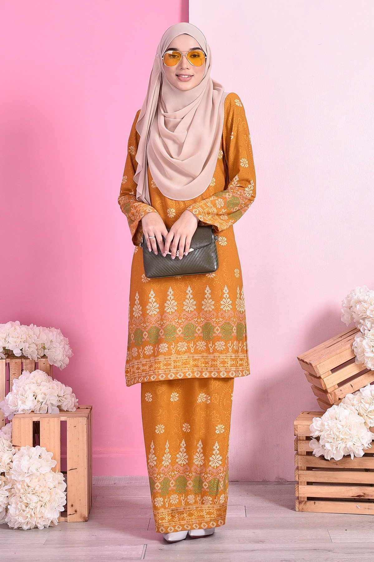 Baju Kurung Songket Amelia - Goldilocks