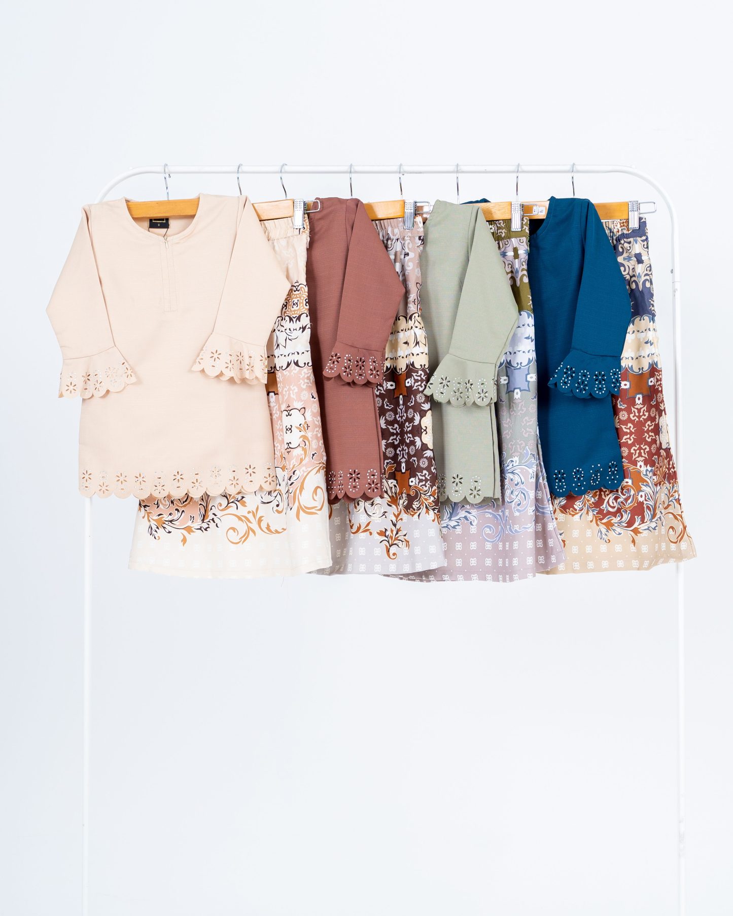 Baju Kurung Lasercut Aneera Kids - Earl Wheat