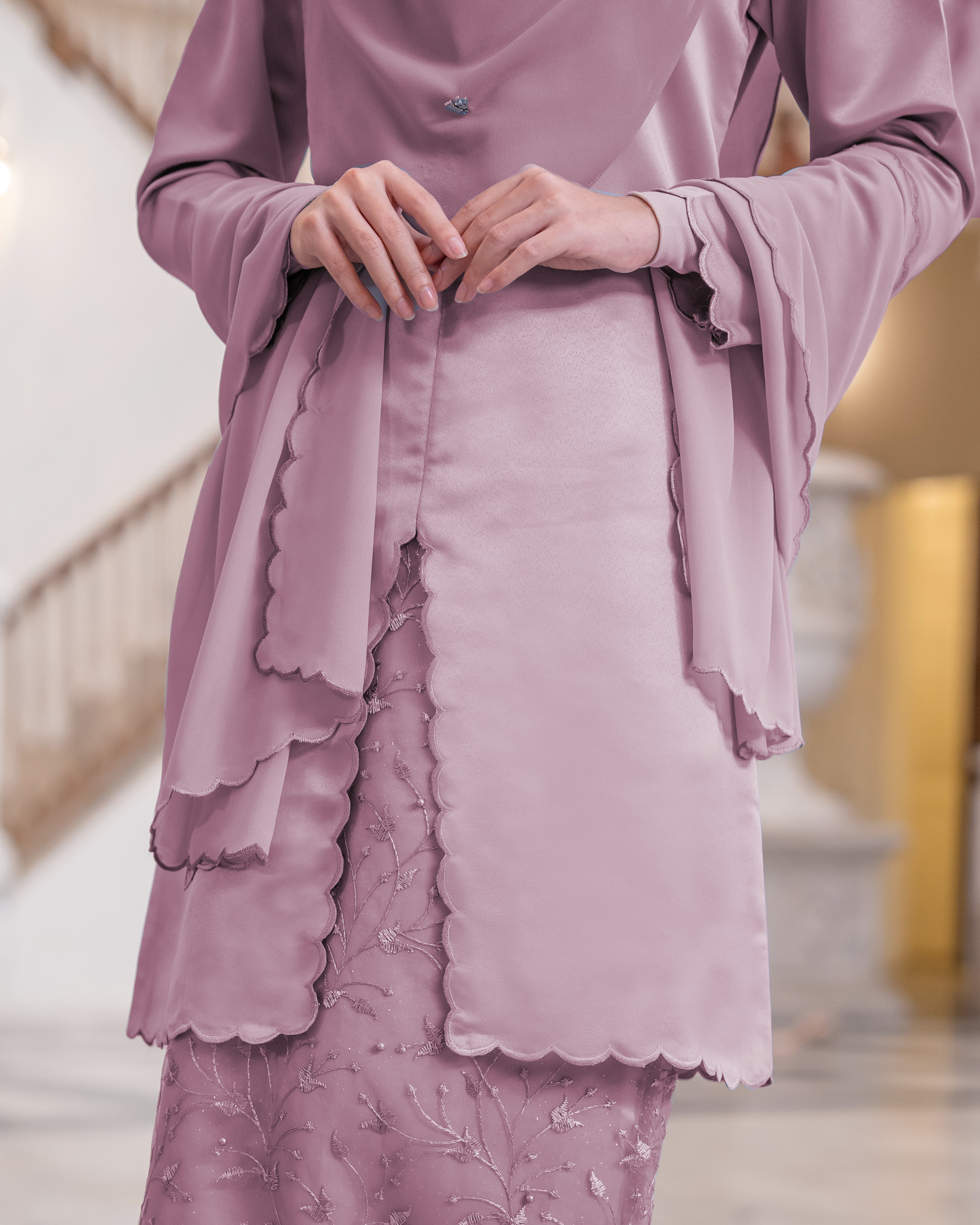 Baju Kurung Sulam Lace Aurora