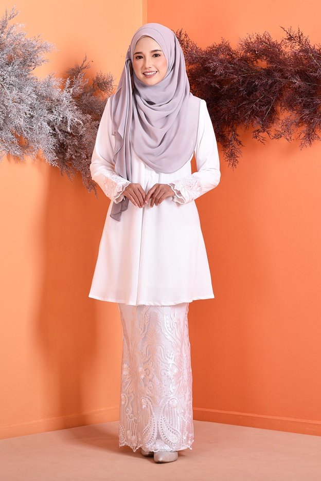 Baju Kurung Lace Avani - Sky White