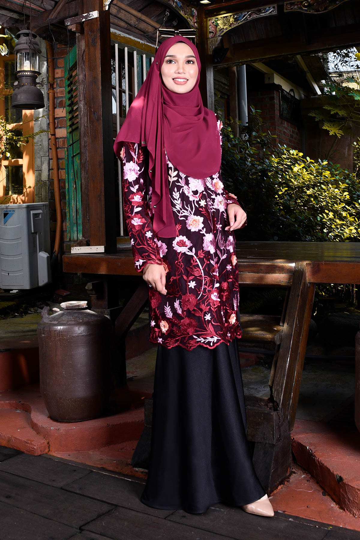 Baju Kurung Lace Azureen - Black Panther
