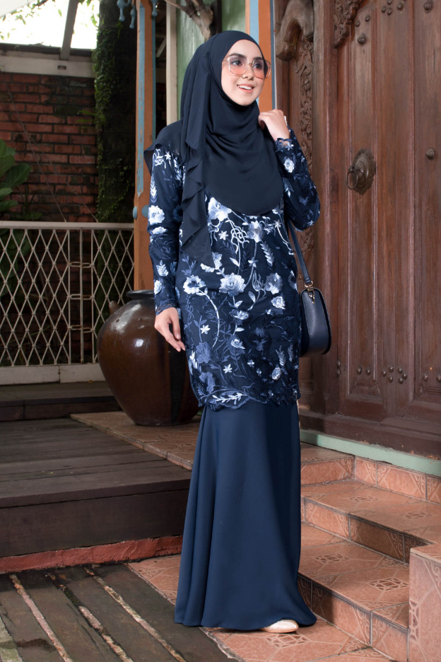 Baju Kurung Lace Azureen - Majestic Blue