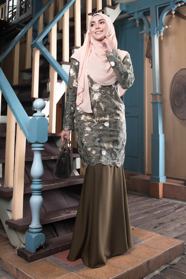 Baju Kurung Lace Azureen - Olive Green