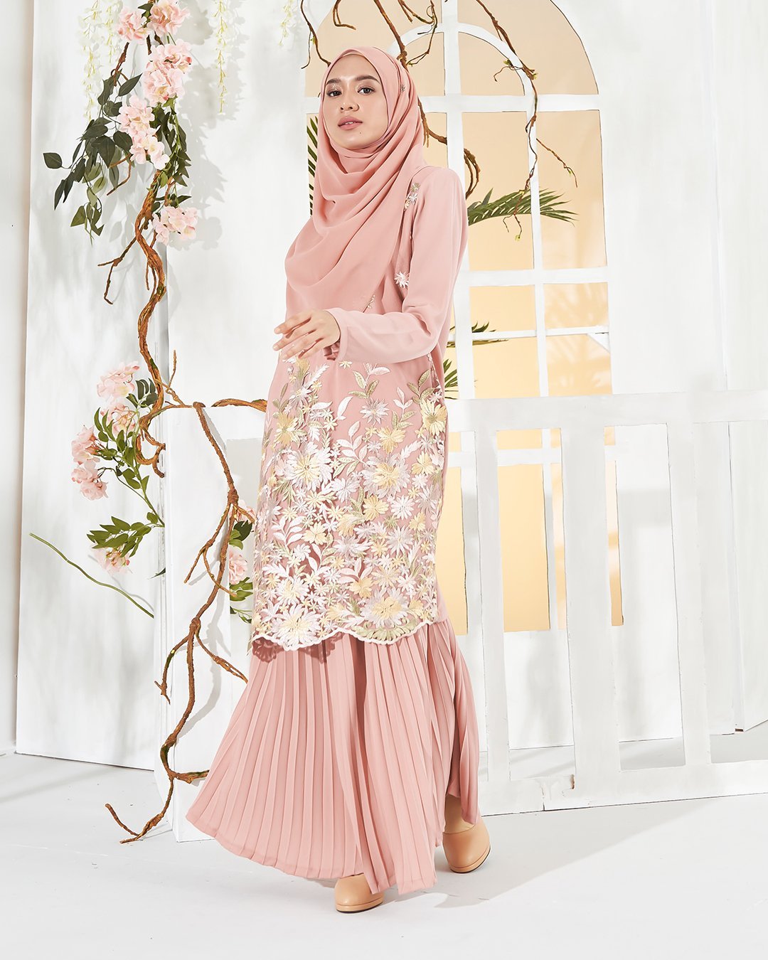 Baju Kurung Lace Baheera - Slow Peach