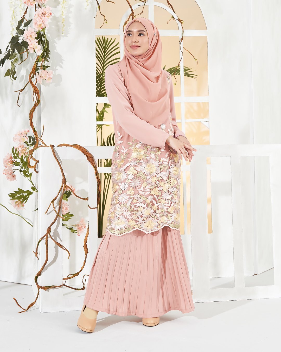 Baju Kurung Lace Baheera - Slow Peach
