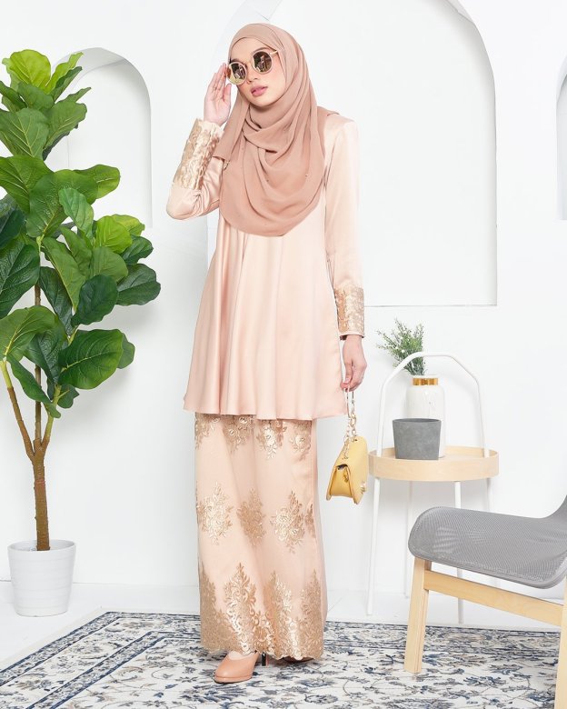 Baju Kurung Barbie Lace Afni - Ferrero Gold
