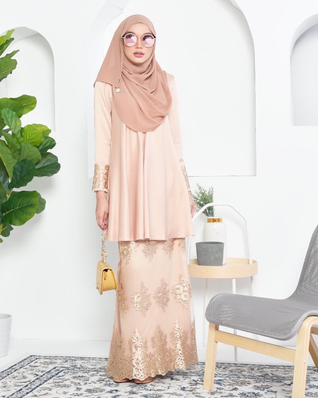 Baju Kurung Barbie Lace Afni - Ferrero Gold