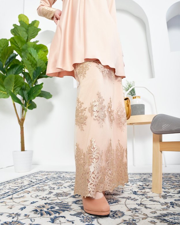 Baju Kurung Barbie Lace Afni - Ferrero Gold
