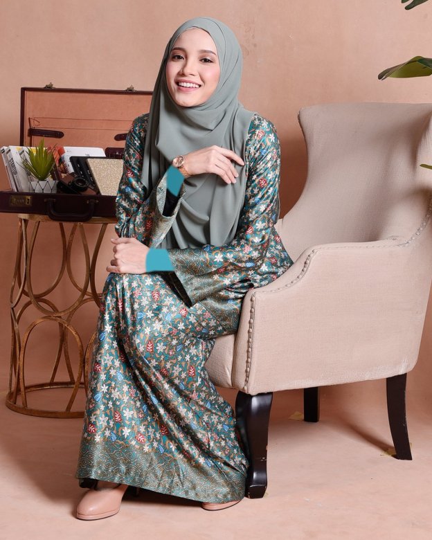 Baju Kurung Batik Pleated Arina - Turquoise