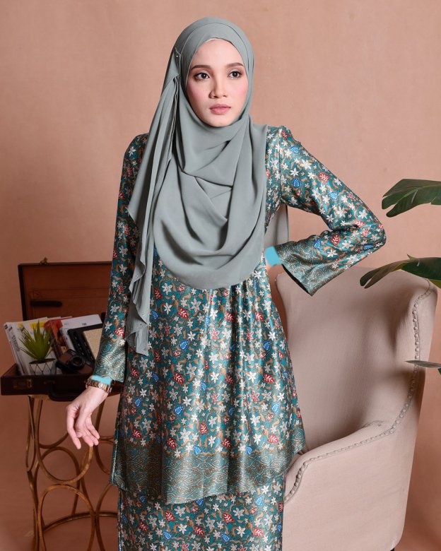 Baju Kurung Batik Pleated Arina - Turquoise