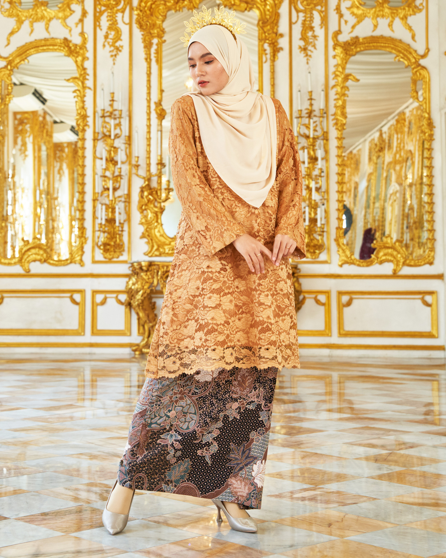 Baju Kurung Lace Batik Alexa - Fawn Beige