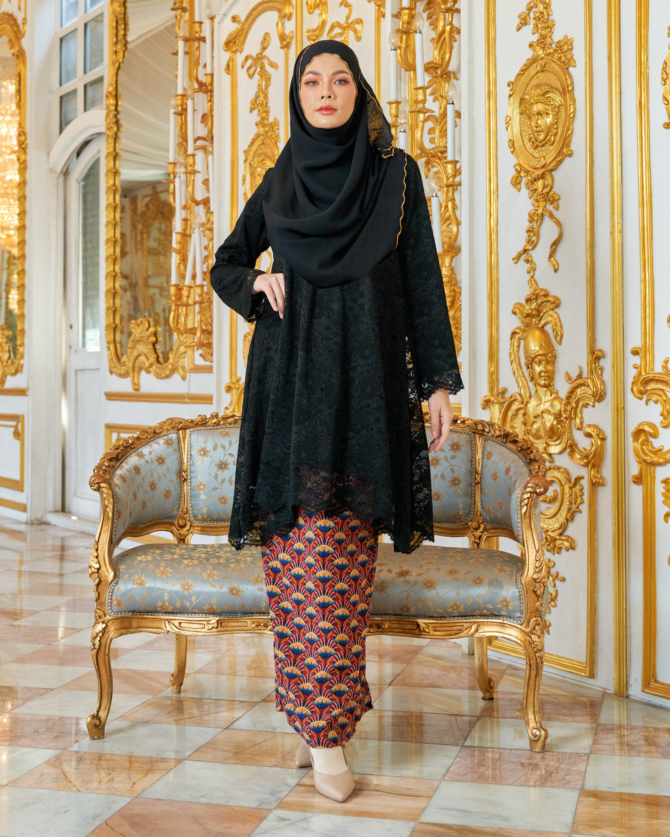 Baju Kurung Batik Lace Alexa Kuntum Black MCC Lifestyle